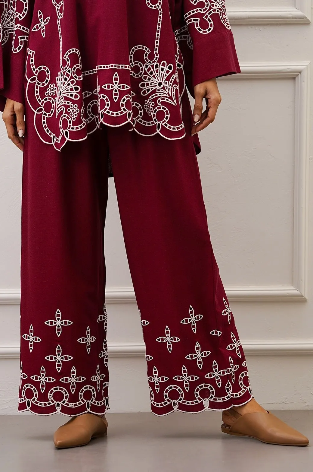DEOSAI EMBROIDERED PANTS