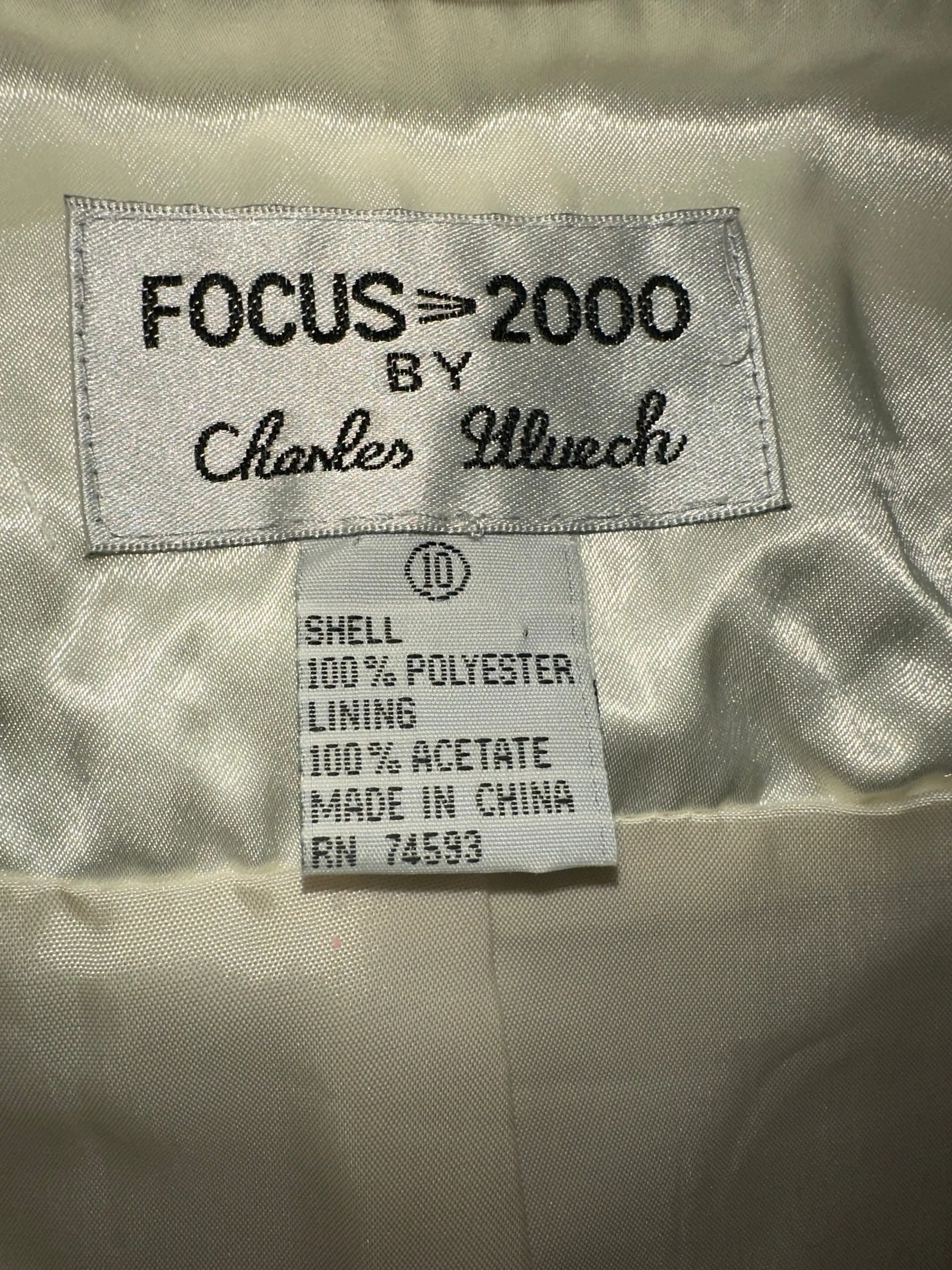 Focus 2000 by Charles Glueck - Off-White 2pc Quilted Skirt Suit