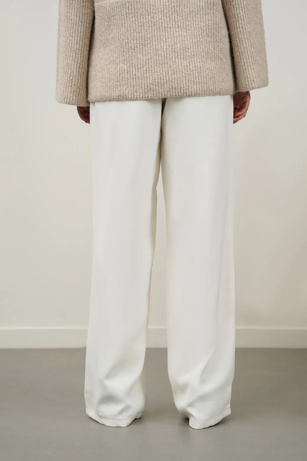 LONG FORMAL STRAIGHT TROUSERS